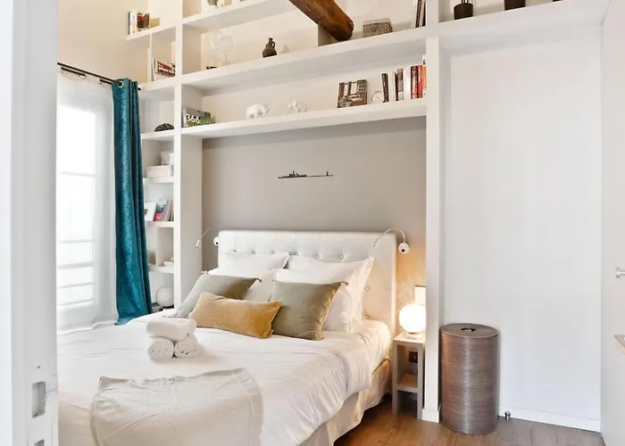 Bnbnova - Eiffel Tower & Champ De Mars - 1br