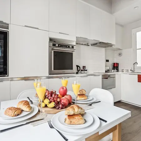 아파트 Bnbnova - Eiffel Tower & Champ De Mars - 1br 파리